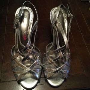 Ros Hommerson - Silver Dressy Shoes - 8.5 WW